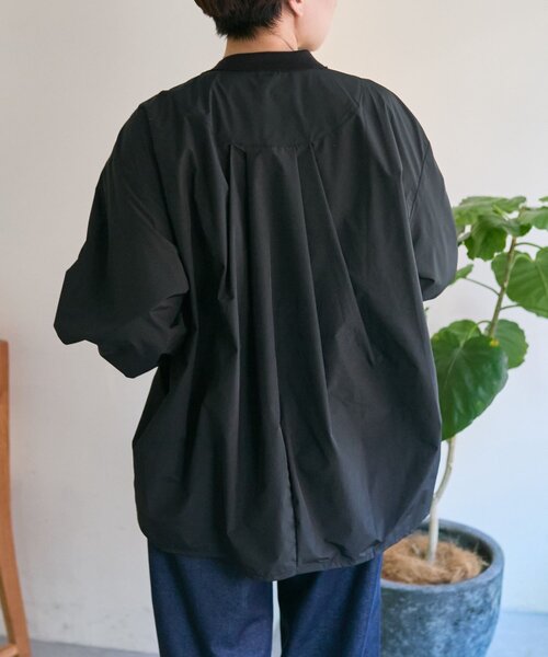 ear PAPILLONNER（イアパピヨネ）の「切替ニットシャツカーデ【SUM1 STYLE】（カーディガン/ボレロ・レディース・ブラック/サンドベージュ・FREE）」の15枚目の写真