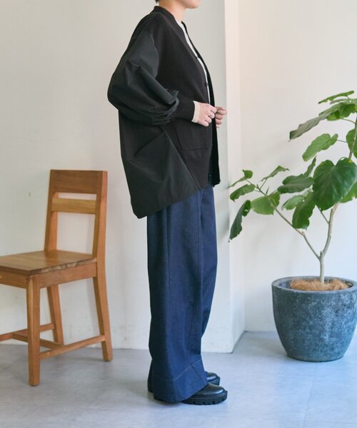 ear PAPILLONNER（イアパピヨネ）の「切替ニットシャツカーデ【SUM1 STYLE】（カーディガン/ボレロ・レディース・ブラック/サンドベージュ・FREE）」の20枚目の写真