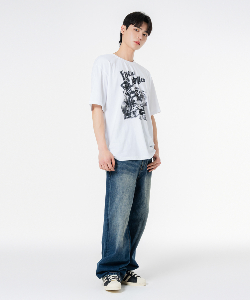 MOZMOZ(モズモズ)の「ガレージラック オーバーサイズ 半袖Tシャツ ホワイト(Tシャツ/カットソー・レディース・その他・XXL/XL/M)」の2枚目の写真