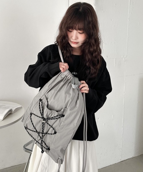 CLEA(クレア)の「ドローコードナイロンナップサック(バックパック/リュック・レディース・ブラック/アイボリー/グレー/カーキ・FREE)」の16枚目の写真