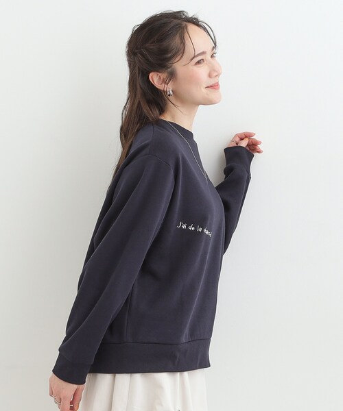 SHOO・LA・RUE(シューラルー)の「【洗濯機可】小さめ刺繍で大人見え アソート裏起毛スウェット(スウェット・レディース・チャコール/ホワイト系3/ネイビー系1/グレー系1・00)」の20枚目の写真