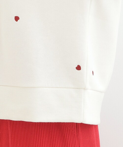 SHOO・LA・RUE(シューラルー)の「【洗濯機可】小さめ刺繍で大人見え アソート裏起毛スウェット(スウェット・レディース・チャコール/ホワイト系3/ネイビー系1/グレー系1・00)」の19枚目の写真