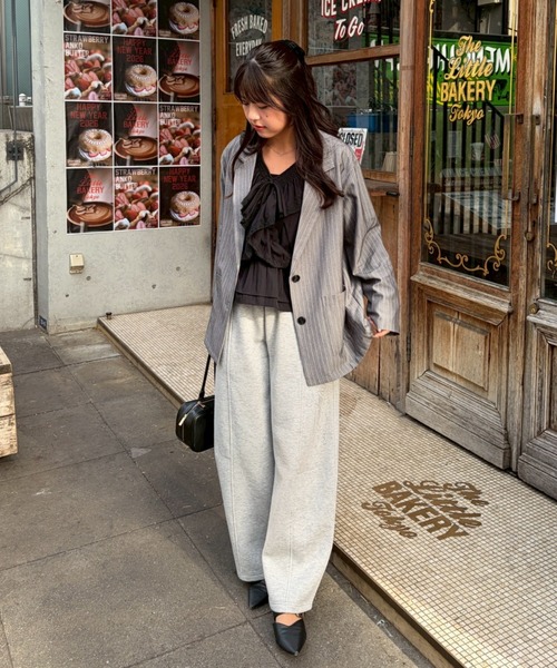 continuer de NICE CLAUP(コンティニューデナイスクラップ)の「【一枚で華やかに】レースフリフリブラウス(シャツ/ブラウス・レディース・ピンク/ブラック/サックスブルー/オフホワイト・FREE)」の21枚目の写真
