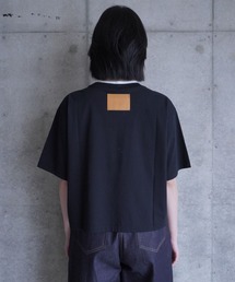 G.V.G.V.（ジーヴィージーヴィー）の「LAYERED CROPPED TEE（Tシャツ/カットソー）」