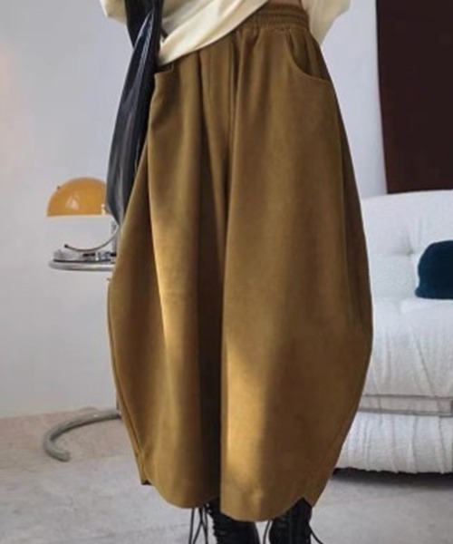 Flugge(フラッジー)の「ワイドクロップドパンツ(その他パンツ・レディース・ブラック/ベージュ・LARGE/MEDIUM)」の5枚目の写真