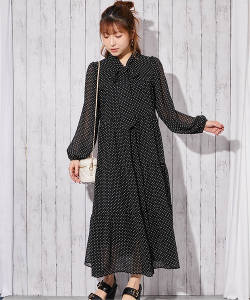 GORGE(ゴージ)の「《ドット柄×ボウタイ》ティアードマキシワンピース/春秋/全2色(ワンピース・レディース・ブラック×ホワイト/ホワイト×ブラック・F)」の7枚目の写真