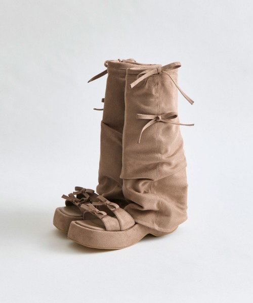 OLIVE des OLIVE（オリーブデオリーブ）の「カバー付き リボンサンダル（サンダル・レディース・モカ/ブラック・SMALL/MEDIUM/LARGE）」の2枚目の写真