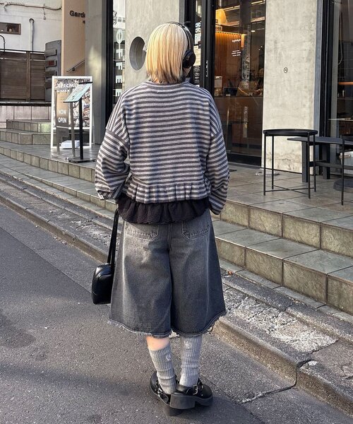 CIAOPANIC（チャオパニック）の「オーバーダイダメージデニムハーフパンツ（デニムパンツ・レディース・ブルー/ブラック・ONE SIZE）」の9枚目の写真