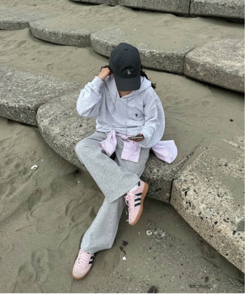 La-gemme（ラジェム）の「U.S. POLO ASSN. ワンポイント刺繍ロゴフーディ（パーカー・レディース・杢グレー/ブラック/ベージュ/ネイビー/チャコール/ホワイト・フリー）」の15枚目の写真