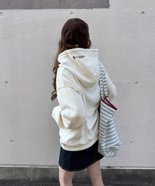 La-gemme（ラジェム）の「U.S. POLO ASSN. ワンポイント刺繍ロゴフーディ（パーカー・レディース・杢グレー/ブラック/ベージュ/ネイビー/チャコール/ホワイト・フリー）」の12枚目の写真