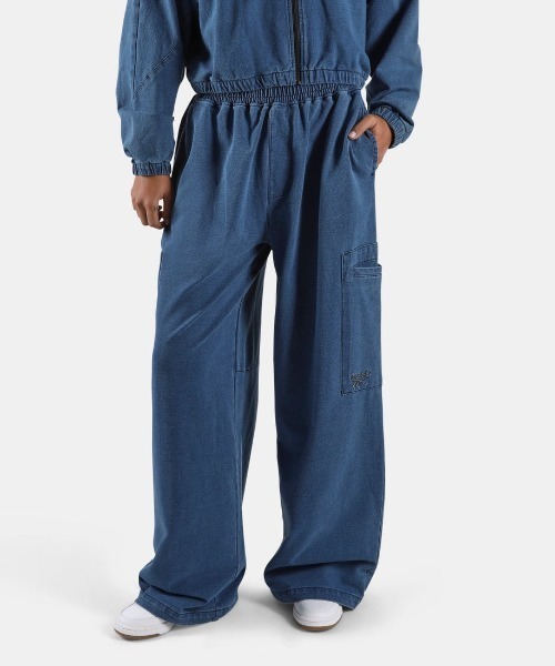 Reebok(リーボック)の「プリンテッド カーゴパンツ / STREET SPORT PRINTED CARGO PANTS(その他パンツ・レディース・ブルー・X-SMALL/SMALL/MEDIUM/LARGE)」の1枚目の写真