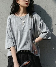 antiqua（アンティカ）の「綿100% 接触冷感 アニマルモチーフ 刺繍 Tシャツ（Tシャツ/カットソー）」