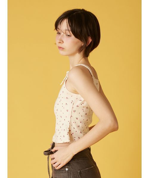 FURFUR(ファーファー)の「ミニフラワープリントタンクトップ(タンクトップ・レディース・ホワイト/アイボリー/ブラック・F)」の9枚目の写真