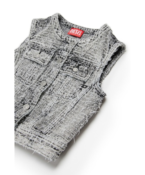 DIESEL（ディーゼル）の「キッズ デニムスリーブレスジャケット JSLIMMY-SM-J（デニムジャケット・キッズ・ブラック・14Y/6Y/12Y/10Y/8Y）」の3枚目の写真