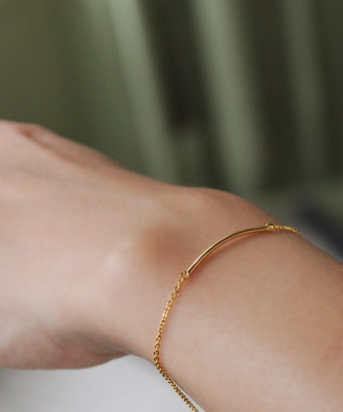 colleca la（コレカラ）の「カーブラインブレスレット（ブレスレット・レディース・ゴールド/シルバー・ﾌﾘ-）」の7枚目の写真