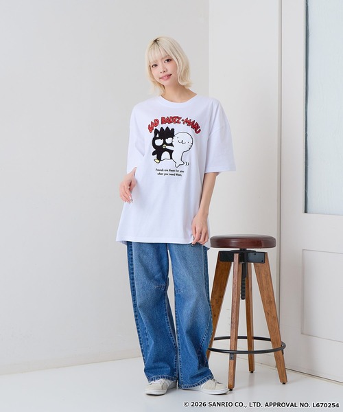 sanrio（サンリオ）の「【SANRIO CHARACTERS/サンリオキャラクターズ】【限定オリジナル】サンリオキャラクターズ 刺繍Tシャツ キャラ・色別注  ビッグシルエット  男女兼用（Tシャツ/カットソー・メンズ・ベージュ系その他4/ホワイト系その他/ブルー系その他/ベージュ系その他2/ブラック系その他2/ホワイト系その他4/ホワイト系その他3/ブルー系その他3・LARGE/MEDIUM/X-LARGE/SMALL）」の10枚目の写真