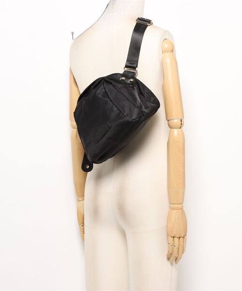 NOLITA LABORATORY(ノリータラボラトリー)の「【 NOLITA / ノリータ 】ミニショルダー 斜め掛け バッグ(ショルダーバッグ・レディース・ブラック・FREE)」の6枚目の写真