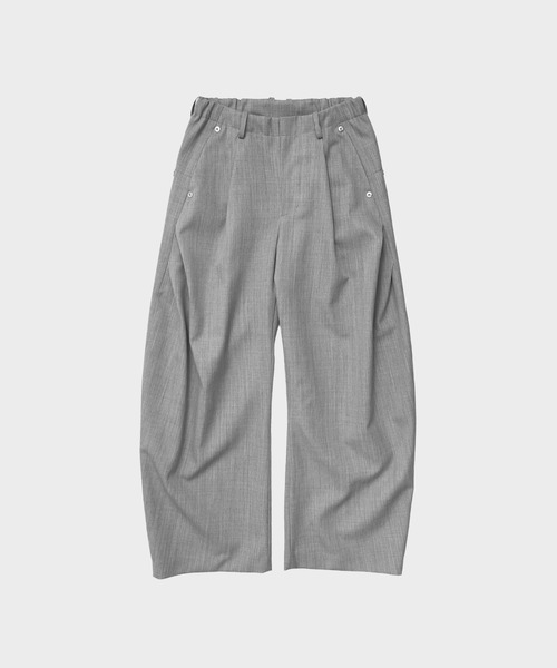 CONZ(コンズ)の「curve leg trousers(スラックス・メンズ・ベージュ/ダークグレー/ブラック/ライトグレー・1/3/2)」の3枚目の写真