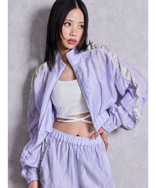 GYDA（ジェイダ）の「sacred edge cross shinyショートブルゾン（ブルゾン・レディース・パープル/ブラック/アイボリー・FREE）」の3枚目の写真