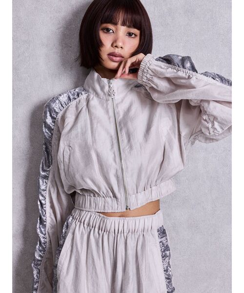GYDA（ジェイダ）の「sacred edge cross shinyショートブルゾン（ブルゾン・レディース・パープル/ブラック/アイボリー・FREE）」の21枚目の写真