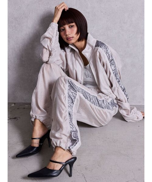 GYDA（ジェイダ）の「sacred edge cross shinyショートブルゾン（ブルゾン・レディース・パープル/ブラック/アイボリー・FREE）」の22枚目の写真