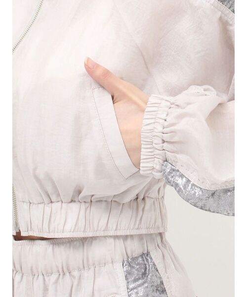 GYDA（ジェイダ）の「sacred edge cross shinyショートブルゾン（ブルゾン・レディース・パープル/ブラック/アイボリー・FREE）」の14枚目の写真