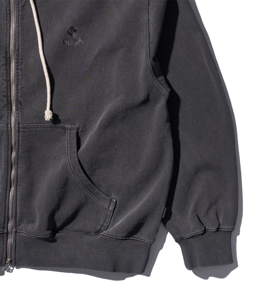 AECA(エイカ)の「EVERYDAY AECA CLOVER ZIP UP HOODIE-WASHED CHARCOAL(パーカー・メンズ・その他・MEDIUM/LARGE/X-LARGE/W)」の10枚目の写真