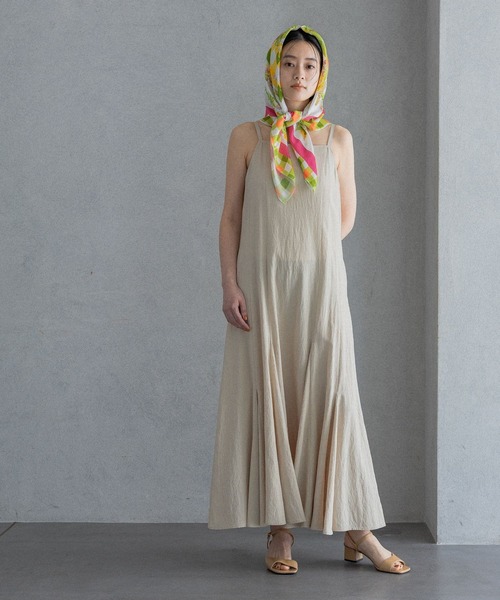 A part by（アパートバイ）の「シルクコンスカーフ２/アソート（バンダナ/スカーフ・レディース・ブルー/ピンク系その他2・FREE）」の4枚目の写真