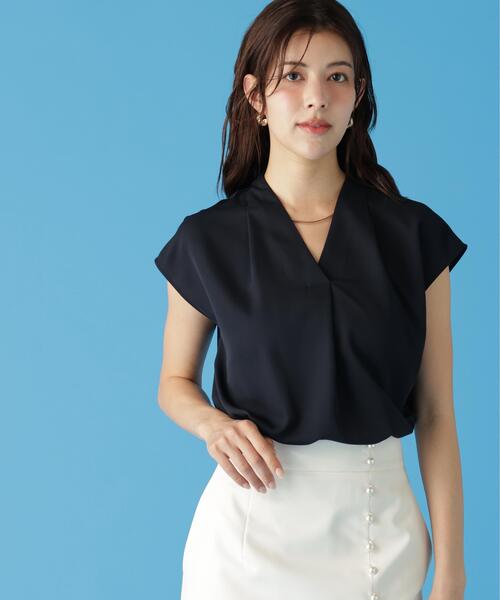 PINKY&DIANNE(ピンキーアンドダイアン)の「◆チョーカー付きVネックブラウス(シャツ/ブラウス・レディース・ネイビー/イエロー/ホワイト・38)」の15枚目の写真