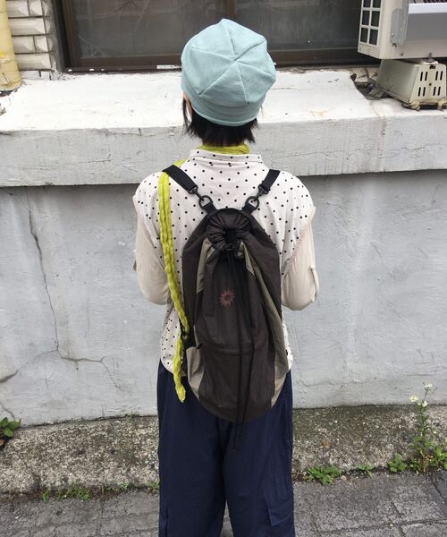 S'EST(エスイーエスティー)の「Solaris String Bag Brown(バックパック/リュック・メンズ・ブラウン・FREE)」の4枚目の写真