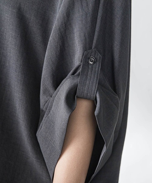 MAYSON GREY(メイソングレイ)の「【一瞬で楽とキレイを叶える】タンブラーブッチャーロールアップブラウス≪セットアップ対応≫(シャツ/ブラウス・レディース・イエロー/ブラウン/ブラック/ベージュ・M)」の6枚目の写真