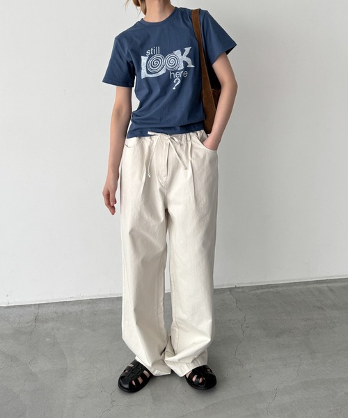 CANAL JEAN(キャナルジーン)の「Lakey Park "Still LOOK here"Tシャツ(Tシャツ/カットソー・レディース・アイボリー/イエロー/ネイビー/グレー/ブルー・ONE SIZE)」の22枚目の写真