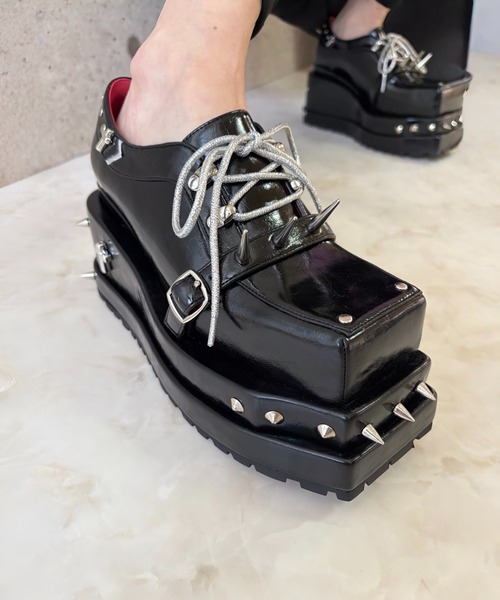 スパイク ベルトデザイン厚底シューズ JUST ABOUT│Jeffrey Campbell