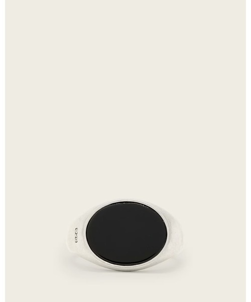 ALLSAINTS(オールセインツ)の「OWEN BLACK ONYX STERLING SILVER RING | OWEN ブラック オニキス スターリング シルバー リング(リング・メンズ・シルバー・S/M)」の6枚目の写真