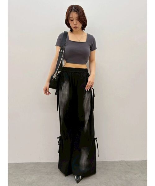EVRIS(エヴリス)の「サイドビジューチェーントップス(Tシャツ/カットソー・レディース・ピンク/ブラック/グレー/ホワイト・FREE)」の18枚目の写真