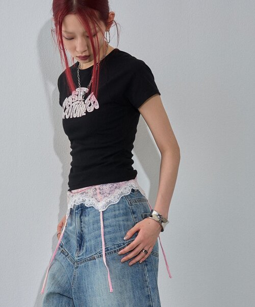 WHO'S WHO gallery（フーズフーギャラリー）の「デフォルメレースロゴチビT（Tシャツ/カットソー・レディース・ピンク/オフホワイト/イエロー/サックスブルー/ブラック・FREE）」の14枚目の写真