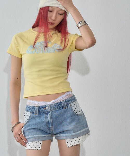 WHO'S WHO gallery（フーズフーギャラリー）の「【WEB限定カラーあり】デフォルメレースロゴチビT（Tシャツ/カットソー・レディース・ピンク/オフホワイト/イエロー/サックスブルー/ブラック/ミント/ダークブラウン/ホワイト系その他・FREE）」の12枚目の写真