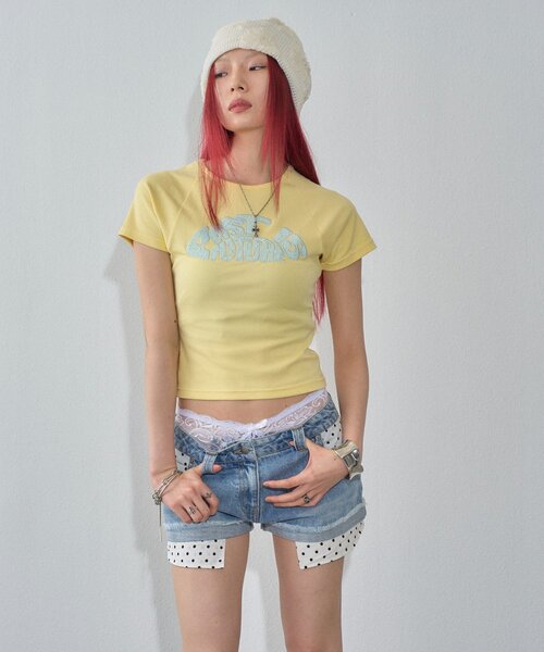 WHO'S WHO gallery（フーズフーギャラリー）の「【WEB限定カラーあり】デフォルメレースロゴチビT（Tシャツ/カットソー・レディース・ピンク/オフホワイト/イエロー/サックスブルー/ブラック/ミント/ダークブラウン/ホワイト系その他・FREE）」の15枚目の写真