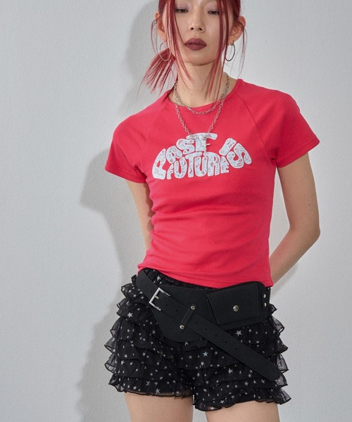 WHO'S WHO gallery（フーズフーギャラリー）の「デフォルメレースロゴチビT（Tシャツ/カットソー・レディース・ピンク/オフホワイト/イエロー/サックスブルー/ブラック・FREE）」の5枚目の写真
