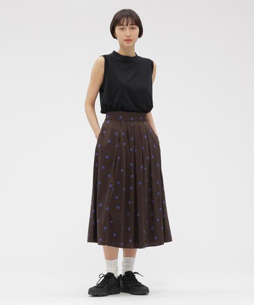 MARGARET HOWELL（マーガレットハウエル）の「POLKA DOT COTTON POPLIN（スカート・レディース・オリーブ/ブラウン・1/3/2）」の3枚目の写真