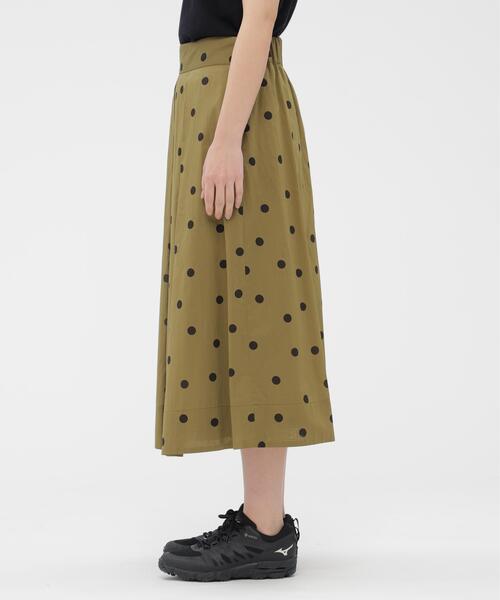MARGARET HOWELL（マーガレットハウエル）の「POLKA DOT COTTON POPLIN（スカート・レディース・オリーブ/ブラウン・1/3/2）」の7枚目の写真