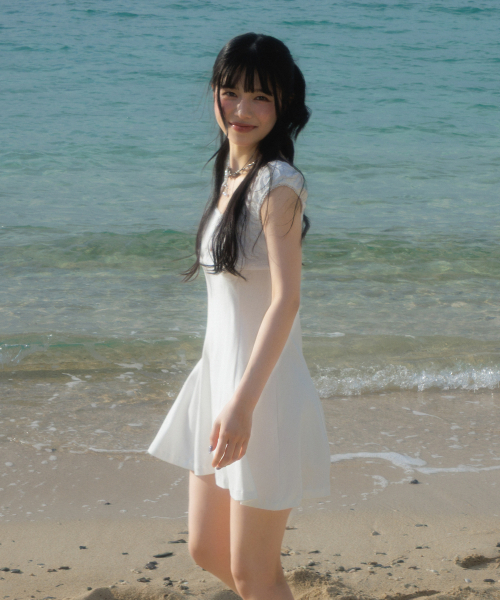 ROSEFRANTZ（ロゼフランツ）の「Flower Punching Mini Dress [Ivory]（ワンピース・レディース・アイボリー・OS）」の8枚目の写真
