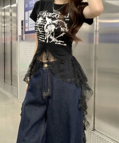 SHEPP(シープ)の「アシンメトリーティアードレース切替プリント半袖Tシャツ(Tシャツ/カットソー・レディース・ブラック/ホワイト・M/S)」の8枚目の写真