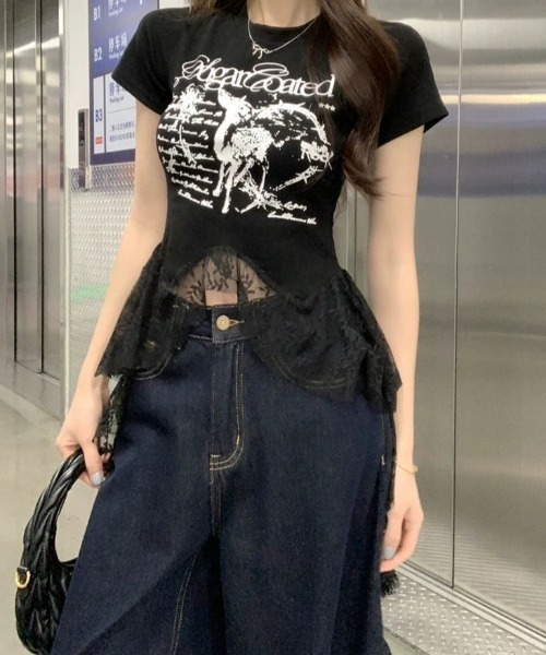 SHEPP(シープ)の「アシンメトリーティアードレース切替プリント半袖Tシャツ(Tシャツ/カットソー・レディース・ブラック/ホワイト・M/S)」の9枚目の写真