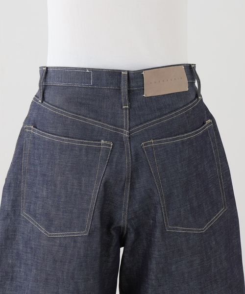 KURO（クロ）の「KURO STRUCTURE SHORT 964244：デニムパンツ（その他パンツ・レディース・ネイビー・27/29）」の8枚目の写真