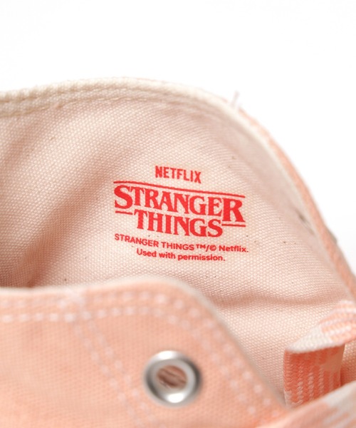 CONVERSE(コンバース)の「CONVERSE ALL STAR AGED 87 CL H I/ STRANGER THINGS 5 31316473(スニーカー・メンズ・ピンク・27cm/28cm/26.5cm/27.5cm)」の4枚目の写真