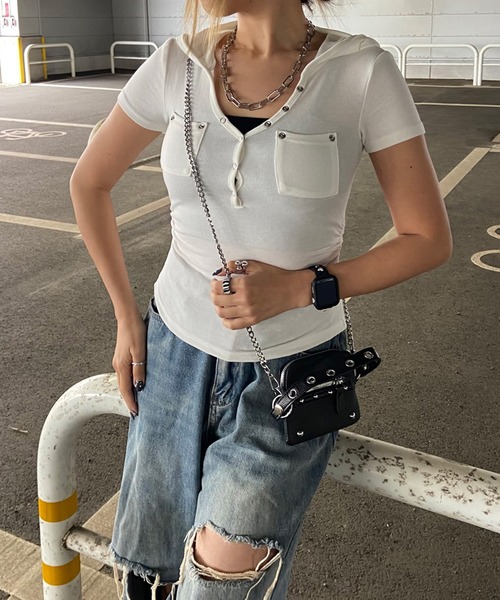 non-hedge(ノンヘッジ)の「ヘンリーフードサイドドロストトップス(Tシャツ/カットソー・レディース・カーキ/ブラック/チャコールグレー/ブラック×ホワイト/オフホワイト・FREE)」の9枚目の写真