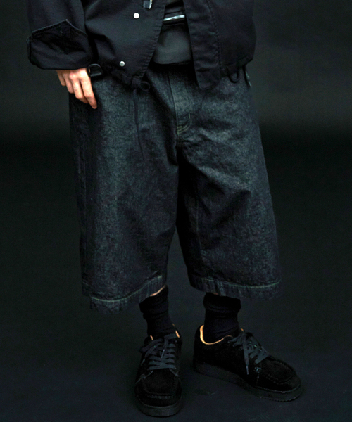 bal(バル)の「bal × WISM 別注 LOOSE FIT 5P DENIM SHORT2(その他パンツ・メンズ・ブラック/カーキ・2/3)」の4枚目の写真