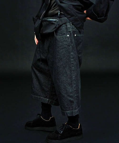 bal(バル)の「bal × WISM 別注 LOOSE FIT 5P DENIM SHORT2(その他パンツ・メンズ・ブラック/カーキ・2/3)」の6枚目の写真