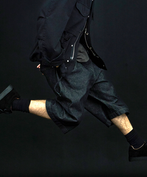 bal(バル)の「bal × WISM 別注 LOOSE FIT 5P DENIM SHORT2(その他パンツ・メンズ・ブラック/カーキ・2/3)」の9枚目の写真
